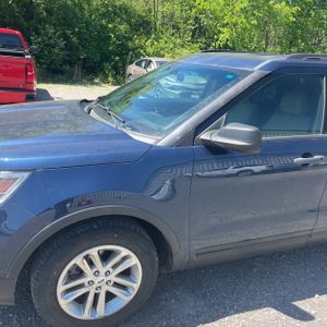 FORD EXPLORER BASE - 2