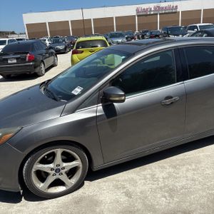 FORD FOCUS TITANIUM - 2