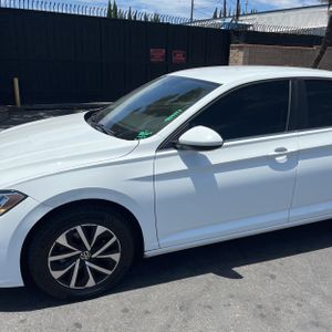 صورة 2 لـ 2023 Volkswagen JETTA S