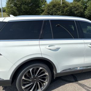 2021 Lincoln AVIATOR RESERVE — фото 9