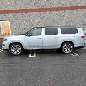 JEEP GRAND WAGONEER L SERIES III - 3