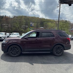 FORD EXPLORER XLT - 2