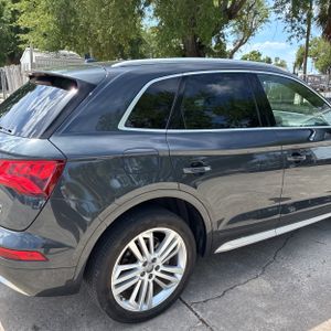 AUDI Q5 2.0T PREMIUM - 9