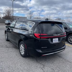 CHRYSLER PACIFICA TOURING L - 5