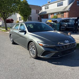 HYUNDAI ELANTRA - 10