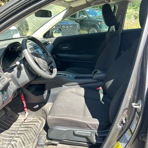 صورة 32 لـ 2016 Honda HR-V LX