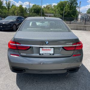 BMW 7 SERIES 750I - 7
