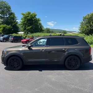 صورة 3 لـ 2021 KIA TELLURIDE SX
