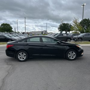 HYUNDAI SONATA GLS - 10