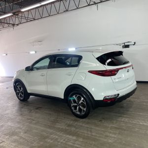KIA SPORTAGE LX - 3