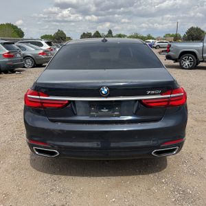 BMW 7-SERIES - 7