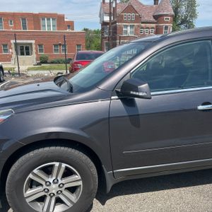 CHEVROLET TRAVERSE - 2