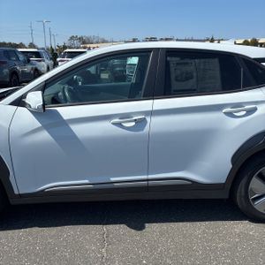 HYUNDAI KONA ELECTRIC ULTIMATE - 4