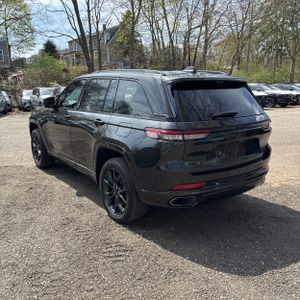 JEEP GRAND CHEROKEE 4XE 30TH ANNIVERSARY - 5