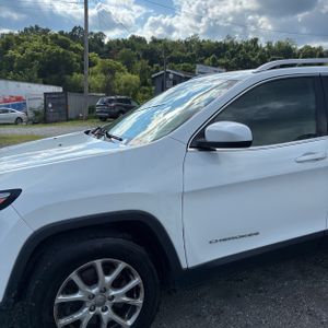 2016 JEEP CHEROKEE LATITUDE photo 2