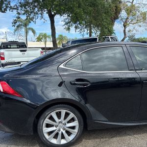 LEXUS IS 200T BASE - 9