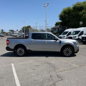 FORD MAVERICK LARIAT - 10