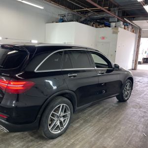 MERCEDES-BENZ GLC - 10