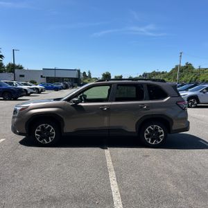 2025 Subaru FORESTER PREMIUM 照片 3
