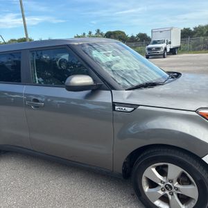 2017 KIA SOUL BASE 照片 13