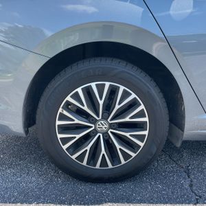 صورة 18 لـ 2019 Volkswagen JETTA SEL