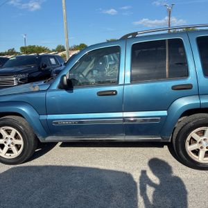 JEEP LIBERTY LIMITED - 3