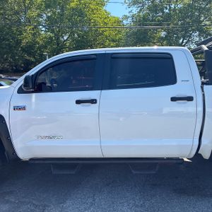 2018 Toyota TUNDRA SR5 照片 4