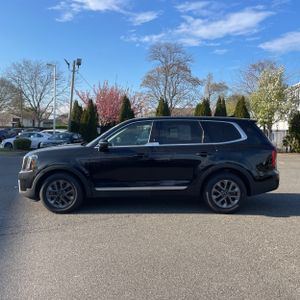 KIA TELLURIDE LX - 3