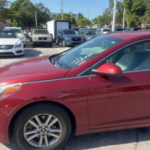 2016 Hyundai SONATA BASE 照片 2