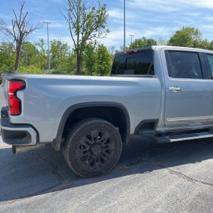 CHEVROLET SILVERADO 2500HD HIGH COUNTRY - 9