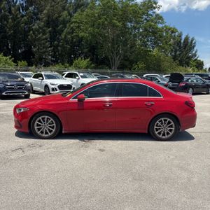 2020 Mercedes-BENZ A-CLASS 照片 3