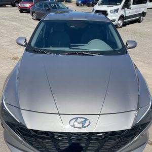 2021 Hyundai ELANTRA SEL — миниатюра 15