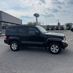 JEEP LIBERTY SPORT - 10