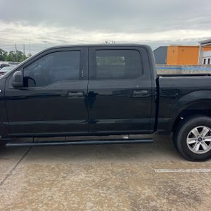 FORD F-150 XLT - 4