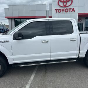 FORD F-150 XLT - 4