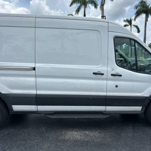 2019 FORD TRANSIT 150 — миниатюра 11