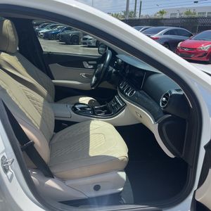 2017 Mercedes-BENZ E-CLASS — миниатюра 33