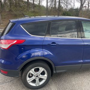 FORD ESCAPE SE - 9