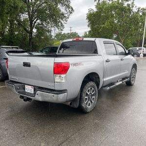 TOYOTA TUNDRA - 7