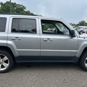 2015 JEEP PATRIOT LATITUDE — миниатюра 11