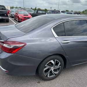 HONDA ACCORD LX - 9