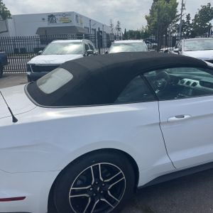FORD MUSTANG ECOBOOST PREMIUM - 9