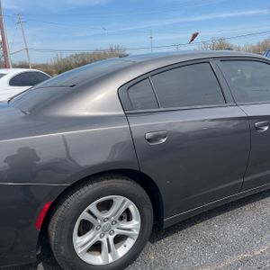 DODGE CHARGER SXT - 9