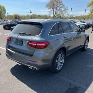 MERCEDES-BENZ GLC - 8