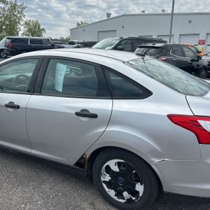 FORD FOCUS S - 6
