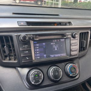 2017 Toyota RAV4 LE 缩略图 37