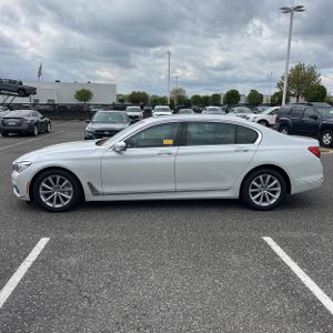 BMW 7 SERIES 740I - 3