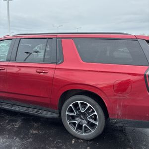 CHEVROLET SUBURBAN RST - 6