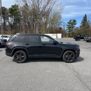 JEEP GRAND CHEROKEE LIMITED - 10