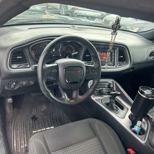 صورة مصغرة 35 لـ 2017 Dodge CHALLENGER SXT